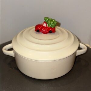 Holiday Ceramic Brie Covered Baker / Small Casserole Dish w/ Truck Finial